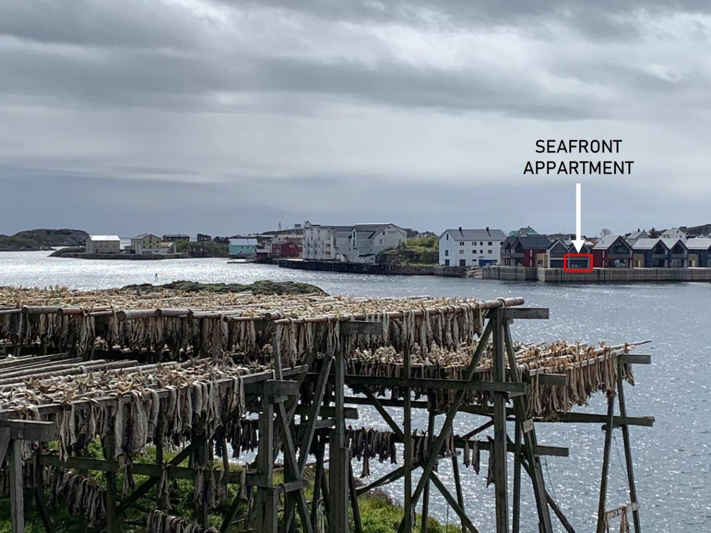 Seafront Apartment Henningsvær Buitenkant foto